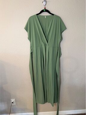 Halara Large Breezeful Midi Dress